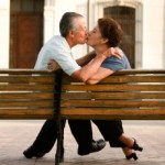 <!--:ES-->Cómo mantener la intimidad al avanzar en edad<!--:-->