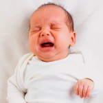 <!--:ES-->Mi bebé llora mucho ¿Será cólico?<!--:-->